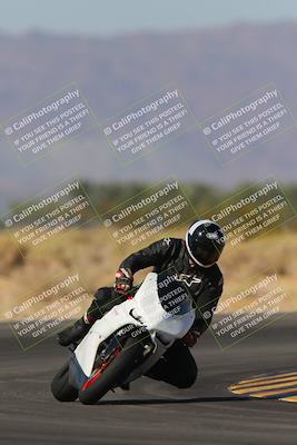 media/Nov-06-2023-Moto Forza (Mon) [[ce023d0744]]/3-Intermediate Group/Session 3 (Turn 16)/
